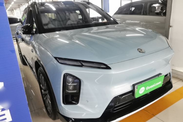 Used Nio ES6 2025 75 kWh Front Right 45 Deg