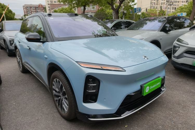 Used Nio ES6 2025 75 kWh Front Right 45 Deg