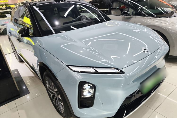 Used Nio ES6 2025 75 kWh Front Right 45 Deg