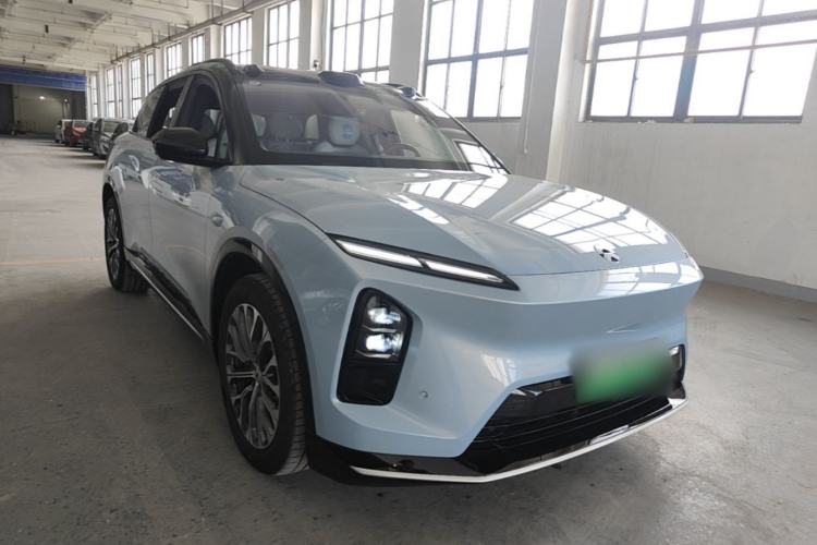 Used Nio ES6 2025 75 kWh Front Right 45 Deg