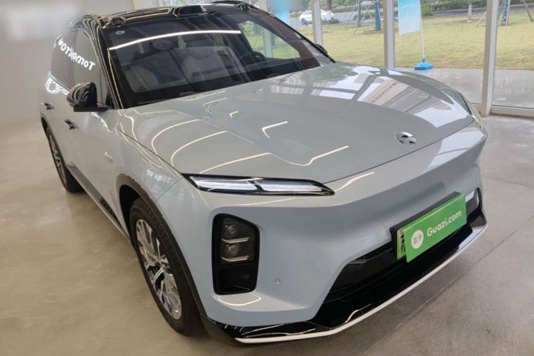 Used Nio ES6 2025 75 kWh Front Right 45 Deg