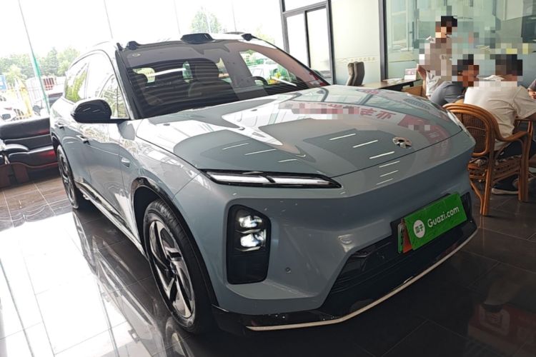 Used Nio ES6 2025 75 kWh Front Right 45 Deg
