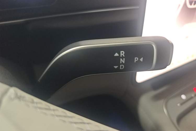 Used Nio ES6 2025 75 kWh Gear Lever
