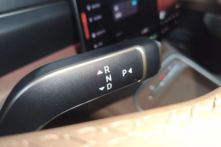 Used Nio ES6 2025 75 kWh Gear Lever