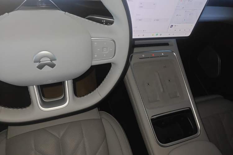 Used Nio ES6 2025 75 kWh Gear Lever