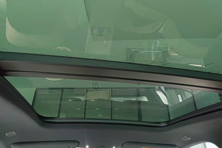 Used Nio ES6 2025 75 kWh Headliner