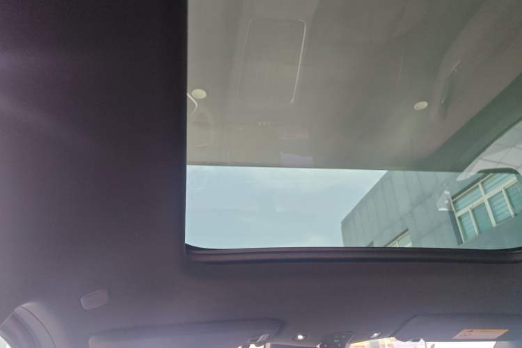 Used Nio ES6 2025 75 kWh Headliner