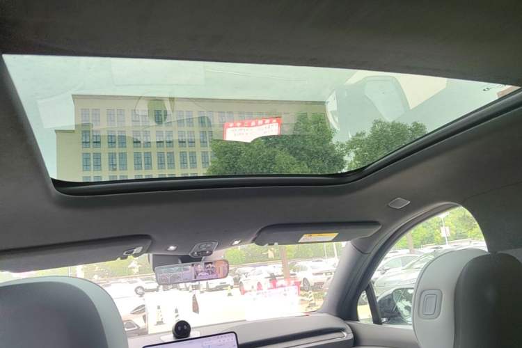 Used Nio ES6 2025 75 kWh Headliner