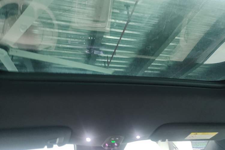 Used Nio ES6 2025 75 kWh Headliner
