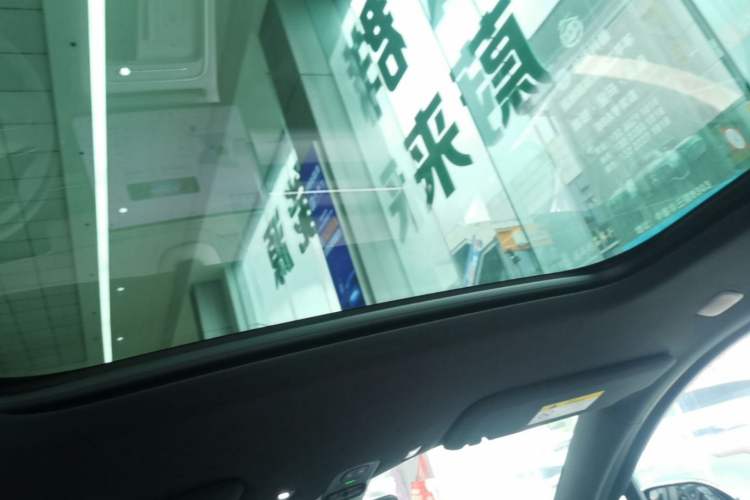 Used Nio ES6 2025 75 kWh Headliner