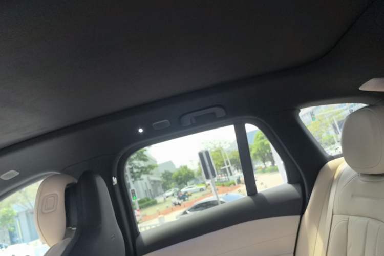 Used Nio ES6 2025 75 kWh Headliner