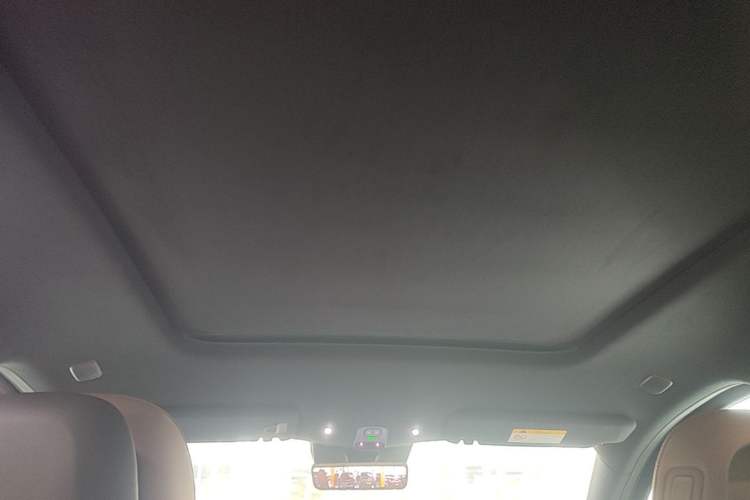 Used Nio ES6 2025 75 kWh Headliner
