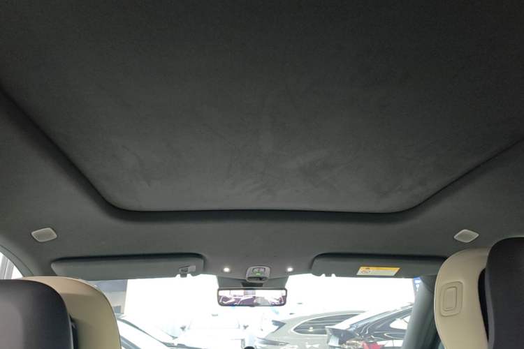 Used Nio ES6 2025 75 kWh Headliner