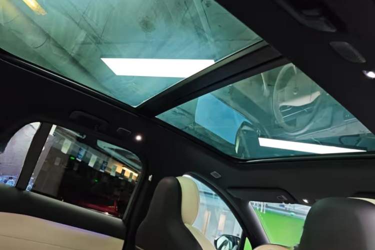 Used Nio ES6 2025 75 kWh Headliner