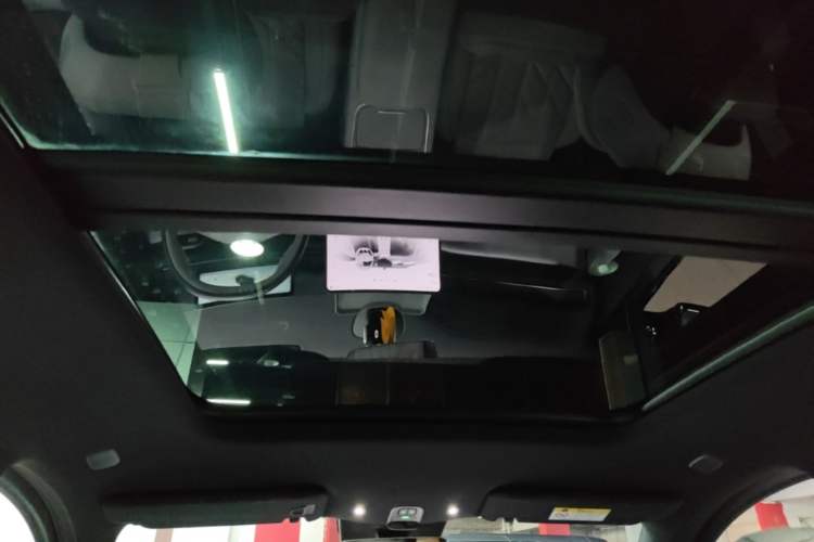 Used Nio ES6 2025 75 kWh Headliner