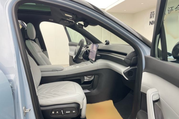 Used Nio ES6 2025 75 kWh Interior 1