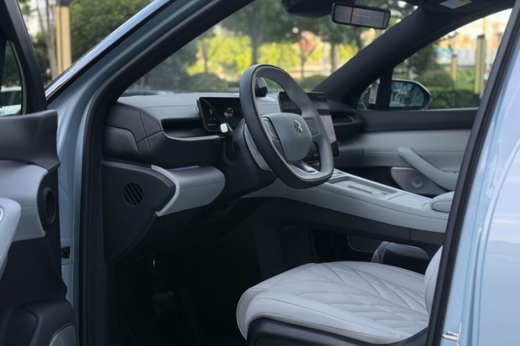 Used Nio ES6 2025 75 kWh Interior 1