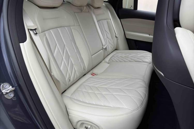 Used Nio ES6 2025 75 kWh Interior 10