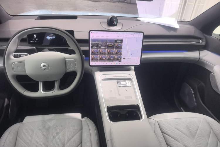 Used Nio ES6 2025 75 kWh Interior 3