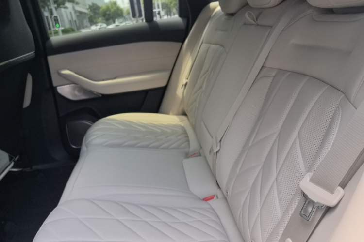 Used Nio ES6 2025 75 kWh Interior 4