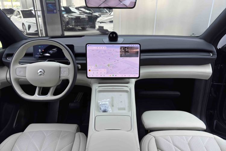 Used Nio ES6 2025 75 kWh Interior 5