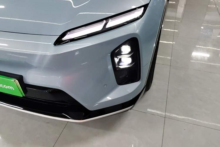 Used Nio ES6 2025 75 kWh Left Front Headlight