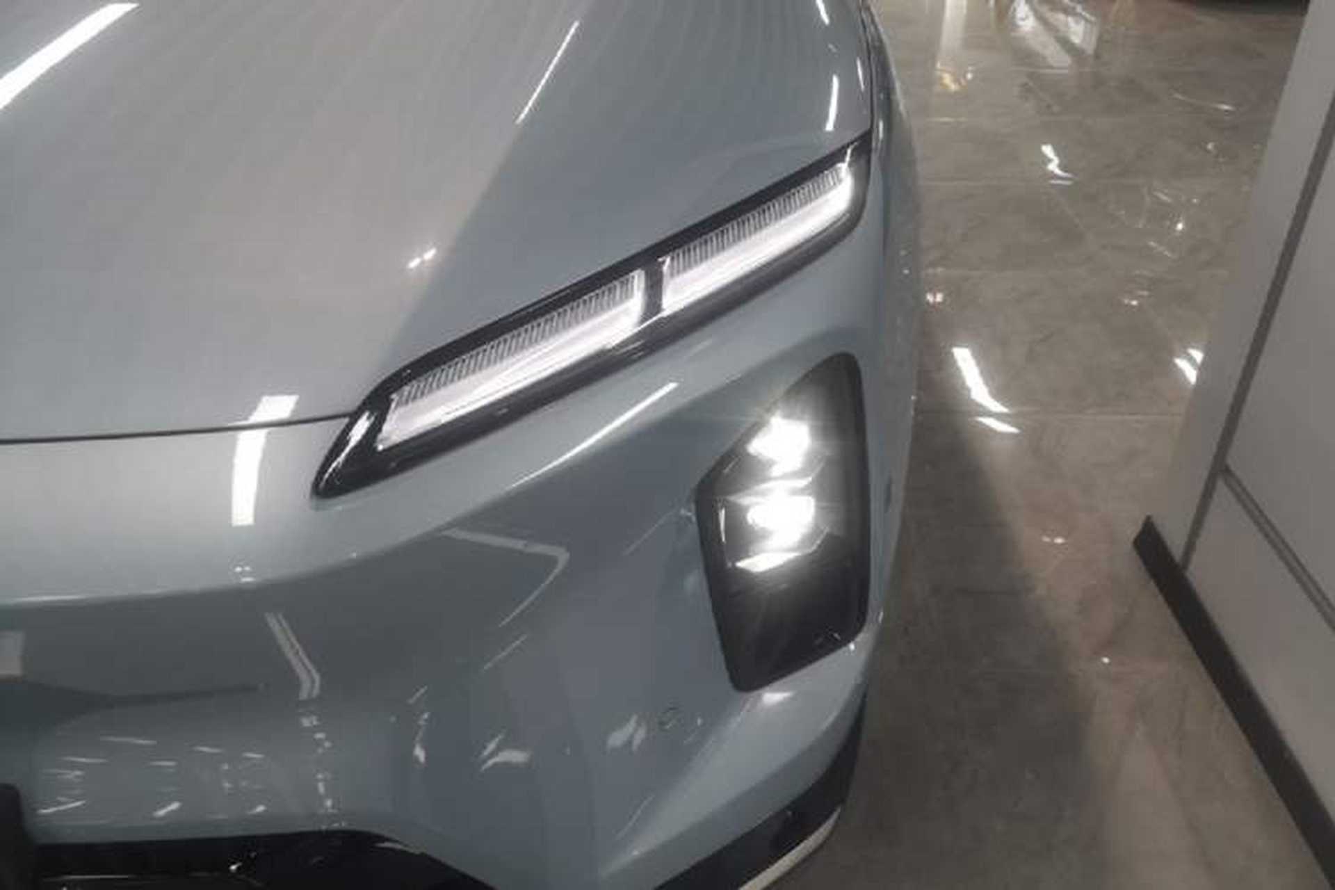 Used Nio ES6 2025 75 kWh Left Front Headlight