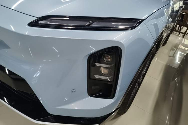 Used Nio ES6 2025 75 kWh Left Front Headlight