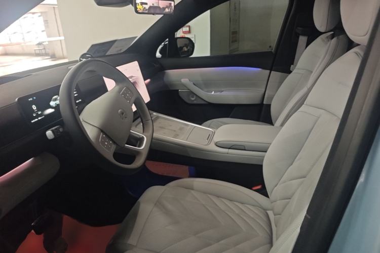 Used Nio ES6 2025 75 kWh Left Front Seat