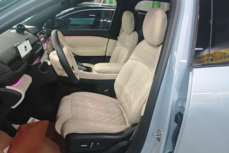 Used Nio ES6 2025 75 kWh Left Front Seat