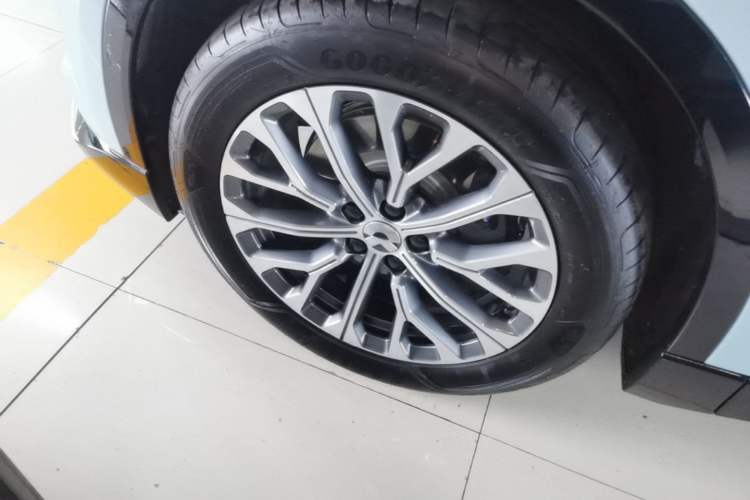 Used Nio ES6 2025 75 kWh Left Front Wheel Hub