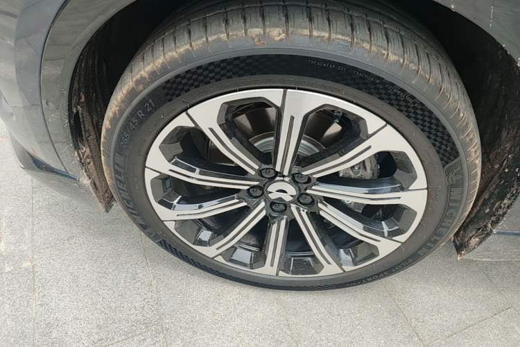 Used Nio ES6 2025 75 kWh Left Front Wheel Hub