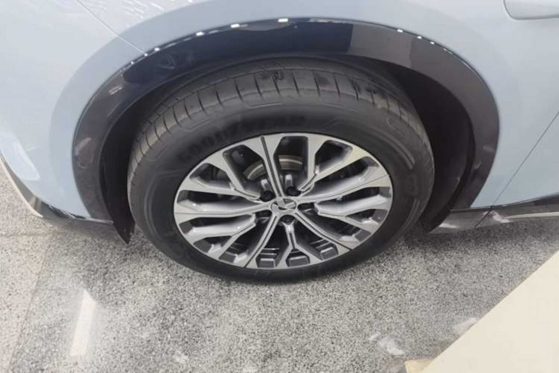 Used Nio ES6 2025 75 kWh Left Front Wheel Hub