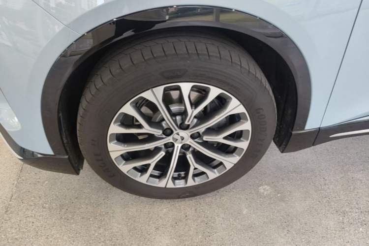 Used Nio ES6 2025 75 kWh Left Front Wheel Hub