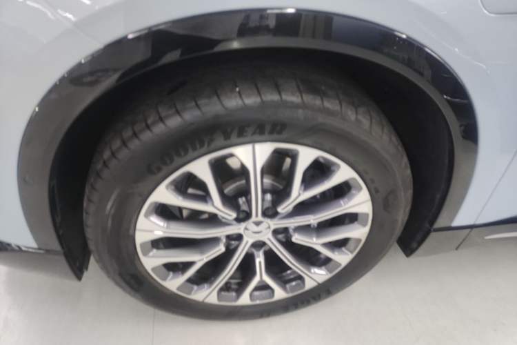 Used Nio ES6 2025 75 kWh Left Front Wheel Hub