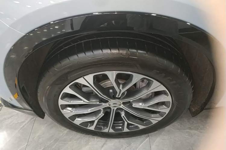Used Nio ES6 2025 75 kWh Left Front Wheel Hub