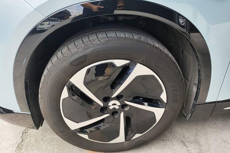 Used Nio ES6 2025 75 kWh Left Front Wheel Hub