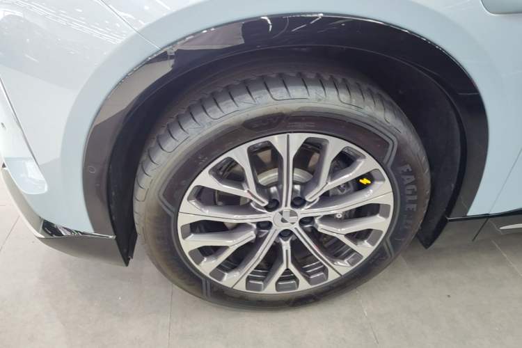 Used Nio ES6 2025 75 kWh Left Front Wheel Hub
