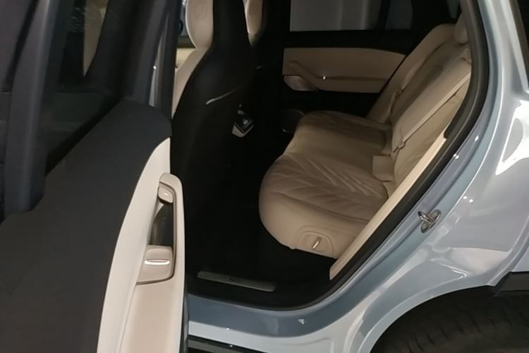 Used Nio ES6 2025 75 kWh Left Rear Seat