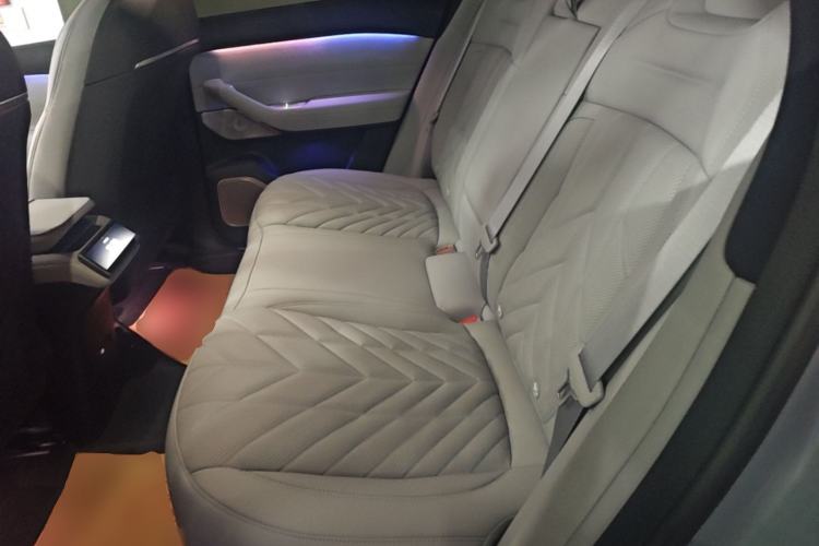 Used Nio ES6 2025 75 kWh Left Rear Seat
