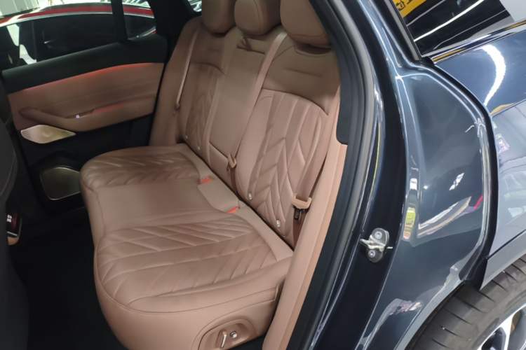 Used Nio ES6 2025 75 kWh Left Rear Seat