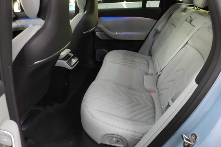 Used Nio ES6 2025 75 kWh Left Rear Seat