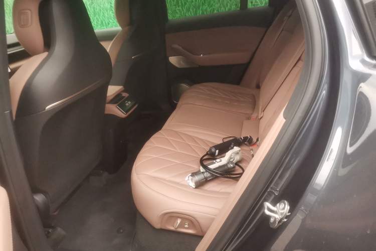 Used Nio ES6 2025 75 kWh Left Rear Seat