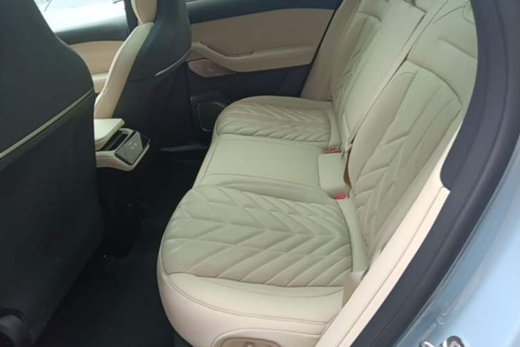 Used Nio ES6 2025 75 kWh Left Rear Seat