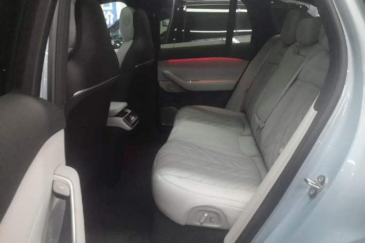 Used Nio ES6 2025 75 kWh Left Rear Seat