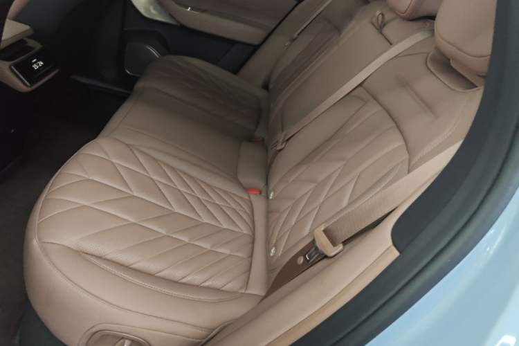 Used Nio ES6 2025 75 kWh Left Rear Seat