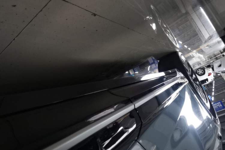 Used Nio ES6 2025 75 kWh Left Side Sill