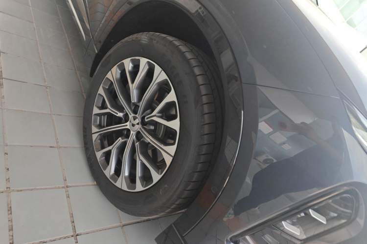 Used Nio ES6 2025 75 kWh Right Front Wheel Hub