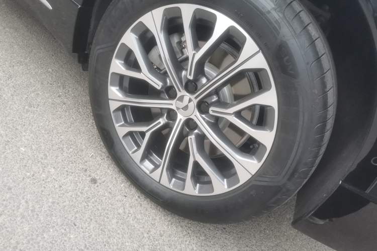 Used Nio ES6 2025 75 kWh Right Front Wheel Hub