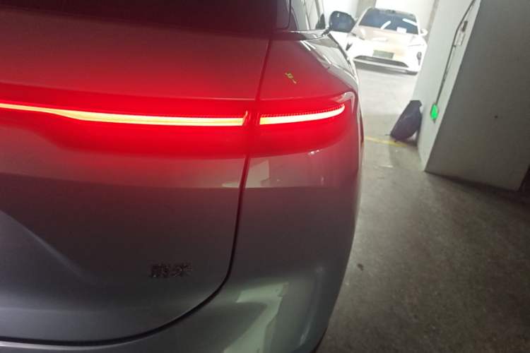 Used Nio ES6 2025 75 kWh Right Rear Taillight